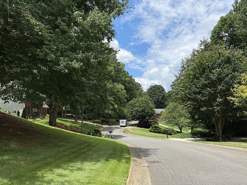 A typical residential street in Mableton