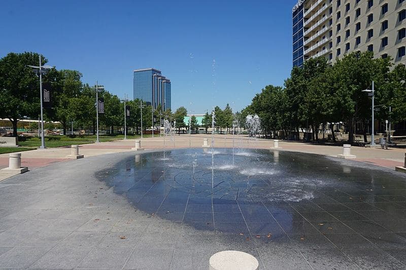 A plaza in Richardson, Texas (United States).